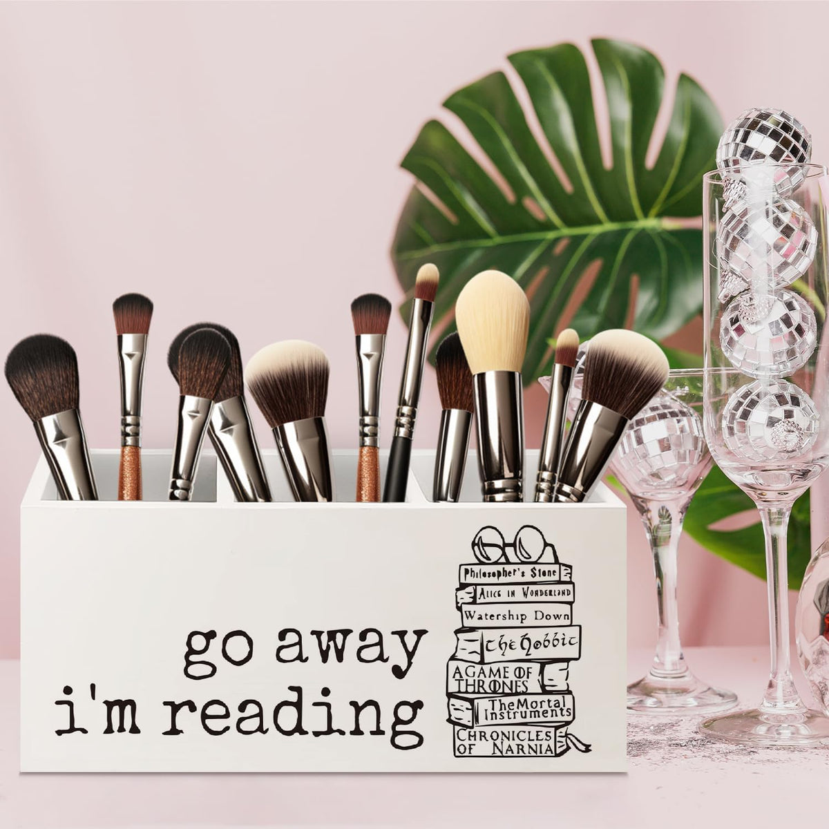 Book Lovers Gifts Wooden Pen Pencil Holder for Classroom Library Office Desk Accessories, Reading Gifts for Book Lovers Readers, Bookish Makeup Brush Toothbrush Holder Organizer for Bathroom